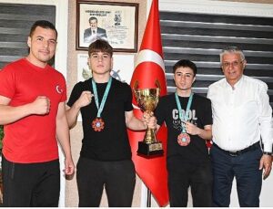 Muvaffakiyetlerini Lider Topaloğlu ile paylaştılar