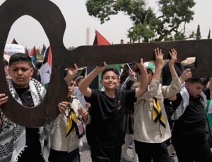 Palestinians gather to mark 78th anniversary of the Nakba and call for ‘right of return’