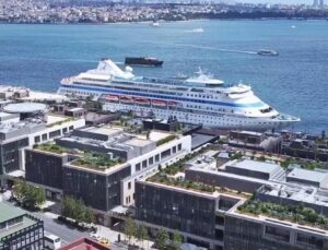 Tatilde Yeni Trend: Tek Fiyata Çoklu Deneyim Sunan Kruvaziyerler