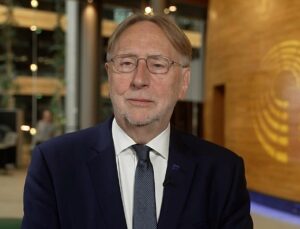 ‘We have other countermeasures ready’ if US disrespects EU trade deal, says top negotiator Lange