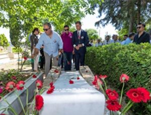 22 yıl sonra tıpkı hürmet ve hasret