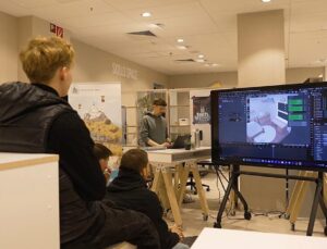 AI, VR, learning of the future at any age, on a free digital campus with over 600 courses