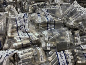 Australian police seize nearly 3 tonnes of cocaine in what has become the largest bust on record