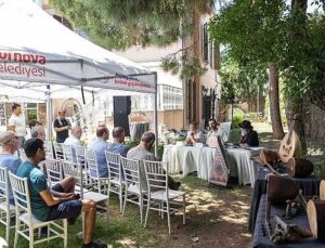 Bornova’da çalgı imalinin büyüsü yaşandı