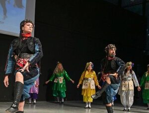 Bornova’da kursiyerlerden görsel şölen