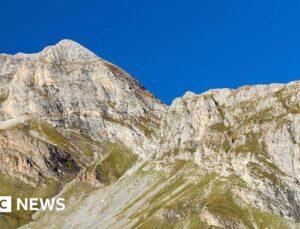 British woman dies after Pyrenees peak fall