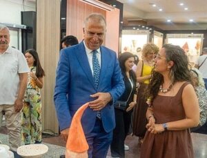 Çamurun sanata dönüştüğü stant ağır ilgi gördü