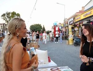 Çeşme’de bayan emeği gece pazarlarında hayat buluyor