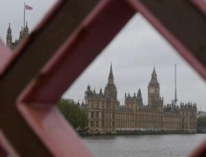 Delays to UK’s Houses of Parliament renovation could add £420 million to bill