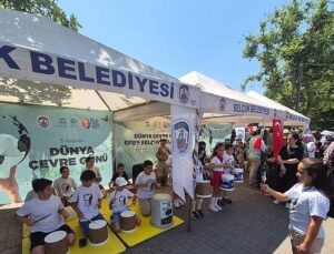 Efes Selçuk’ta Dünya Etraf Günü “Atığını Getir, Hediyeni Götür” Aktifliğiyle Kutlandı