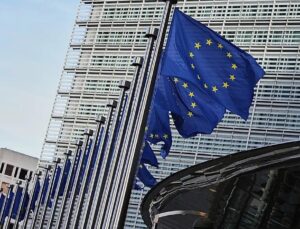 EU leaders welcome US-Iran deal to end war as Macron says mission to aid Hormuz reopening ‘ready’