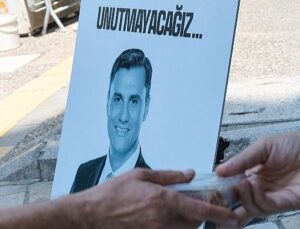 Ferdi Zeyrek Konak’ta anıldı