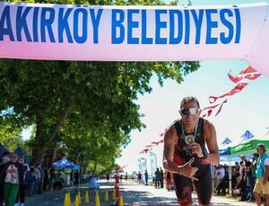Florya Kıyısı’nda Nefes Kesen Triatlon Heyecanı