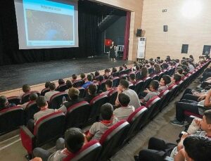 Gaziemir Belediyesi’nden 5 bin 486 öğrenciye geri dönüşüm eğitimi