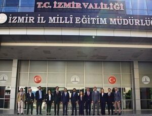 Hayat Uzunluğu Öğrenme Genel Müdürü Dr. Emre Topoğlu ve Takımı İzmir’i Ziyaret Etti