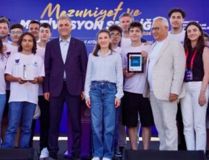 İBB Ders Atölyeleri’nde Mezuniyet Heyecanı
