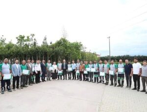 İnegöl Belediyesi’nde 19 İşçiye Bahçıvanlık Sertifikası Verildi