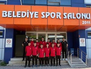 İnegöl Belediyespor Midi Erkekler Voleybol Ekibi Türkiye Şampiyonasında