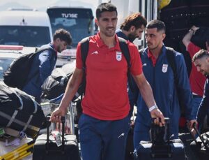 Iran football squad cleared for US entry but staff still await visas
