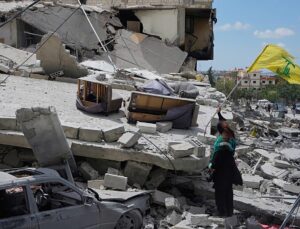 Israel and the Hezbollah have agreed to renew their ceasefire, three officials say