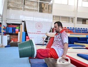 İzmirli özel atlet Öztürk’ten tarihi muvaffakiyet