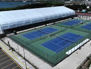 İzmit Tenis Spor Merkezi’ne 4 kapalı tenis kortu