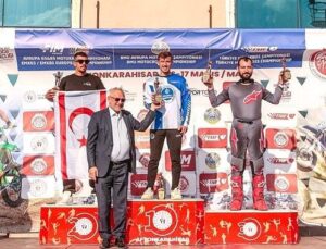 Kağıtspor bu hafta da kürsüden inmedi