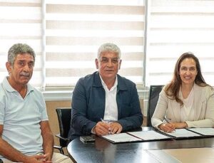 Karşıyaka’da Toplu İş Sözleşmesi’ne imzalar atıldı