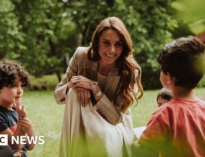 Kate reflects on Italy tour in essay, as new pictures released