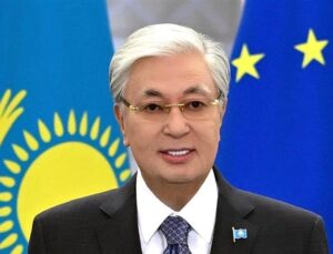 Kazakhstan’s president in Brussels: Focus on energy, transportation routes, AI, and more