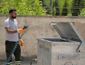 Keçiören’de Çöp Konteynerleri Tek Tek Yıkanıyor