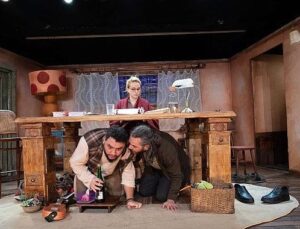 Kent tiyatroları perdelerini muvaffakiyetle kapattı