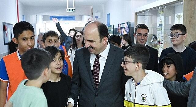 Lider Altay LGS’ye Girecek Öğrencilere Muvaffakiyetler Diledi