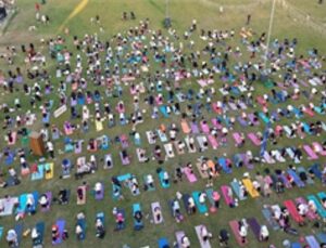 Matlar çimlere serildi Kültürpark’ta yoga rüzgârı esti