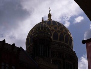 No hotel room for Jews? Investigators probe antisemitism case in Bavaria