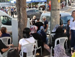 Sınav Maratonunda Karabağlar Belediyesi’nden Dayanışma Örneği