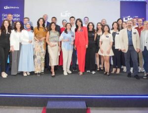 ÜNLÜ & Co Kadın Teknoloji Girişimcileri Akademisi 10. Yılında Yeni Başarı Hikayeleri Yarattı