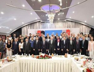 Vali Gül Bayrampaşa’da ağır temaslarda bulundu