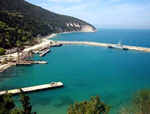 What is ‘Kushner Island’ and why are Albanians protesting about it?