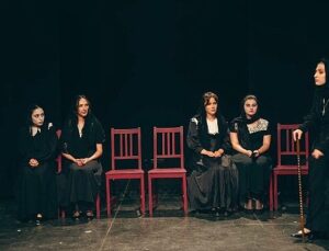 Yeditepe Üniversitesi Öğrencilerinden ‘Bernarda Alba’nın Evi’ Tiyatrosu