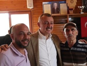 Yörükler’den Lider Büyükakın’a şiirli karşılama