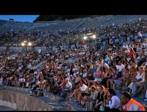 9. Memleketler arası Efes Opera ve Bale Şenliği’nde “Carmina Burana” Sahnelendi