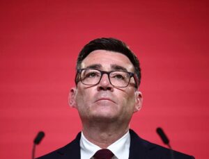 Andy Burnham set to be named PM today, but questions over cabinet and policies remain