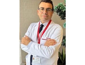 Bacaklardaki Bariz Mavi Damar Görünümüne Dikkat!