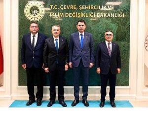 Bayrampaşa’nın dönüşümünde yeni devir: Akın, Bakan Kurum ile yol haritasını kıymetlendirdi