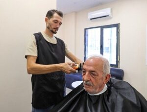 Buca’nın çınarlarının yüzü gülüyor