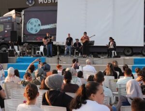 Bursa’nın Kültürel Birikimi Festivalde Ziyaretçilerle Buluşmaya Devam Ediyor