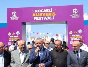 Büyükakın kurdeleyi kesti, iyi işler diledi