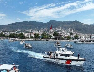 Denizcilik ve Kabotaj Bayramı’nın 100. Yılı Edremit’te coşkuyla kutlandı