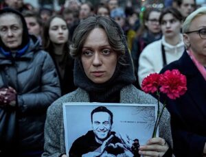 EU blacklists six people involved in Navalny assassination